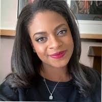 Ciara Francis's Instagram, Twitter & Facebook