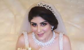 زارا البلوشي وزوجها سمير عارف. Ø²Ø§Ø±Ø§ Ø§Ù„Ø¨Ù„ÙˆØ´ÙŠ ØªØ¹Ù„Ù† Ø·Ù„Ø§Ù‚Ù‡Ø§ Ø¨ÙˆØ§Ù‚Ø¹Ø© ØºØ±ÙŠØ¨Ø© Ù„Ø§ÙŠÙ Ù†ÙŠÙˆØ²