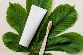 Als zahncreme mit wirkung gegen plaque können wir außerdem die medizinische zahncreme mit fluorid salviagalen f madaus oder parodontax fluorid empfehlen. Zahnpasta Alternativen Fur Nachhaltige Mundhygiene Oekofreaks