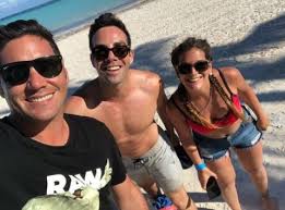 Es verdad que pancho saavedra se alimenta de las almas de las señoras jubiladas a las que les bolsea almuerzo, me lo contó un taxista camino a mi casa, que. Fotos Francisco Saavedra Comparte Imagenes De Sus Felices Vacaciones Cooperativa Cl