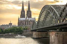 Please use our online appointment system to make a visa appointment once we resume routine services. 10 Motivos Para Viver Na Alemanha Alemanha Para Brasileiros