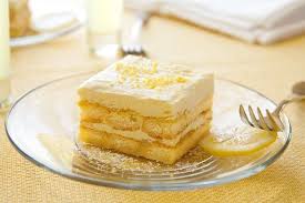 Tiramisu Aux Fruits 6 Recettes Estivales A Essayer Tiramisu Leger Tiramisu Recette Recette Dessert