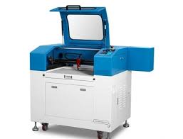 Once the laser beam has completely penetrated the material at one point, the actual cutting process begins. Lasercut 640 Multistation En