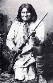 Apaches (original title apachen or apachen. Die Indianer Nordamerikas Geronimo Apachen Indianerhauptling
