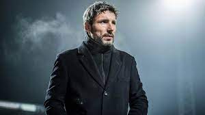 Van bommel started his football career at fortuna sittard in 1992 and was. Mark Van Bommel Entlassen Psv Eindhoven Trennt Sich Von Ex Bayern Kapitan Sportbuzzer De