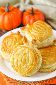 Pumpkin Spice Pumpkin Pastries Easy Fall Baking Recipe Recipe Fall Baking Recipes Thanksgiving Desserts Easy Recipes