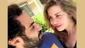 اقوى رد على فيديو احمد فهمي وزوجته. ØµØ¯Ù…Ø© ÙÙŠ Ø§Ù„ÙˆØ³Ø· Ø§Ù„ÙÙ†ÙŠ Ø§Ù„Ù…ØµØ±ÙŠ Ø§Ù†ÙØµØ§Ù„ Ø£Ø­Ù…Ø¯ ÙÙ‡Ù…ÙŠ Ø¹Ù† Ø²ÙˆØ¬ØªÙ‡ Ù…Ù†Ø© Ø­Ø³ÙŠÙ† ÙÙ‡Ù…ÙŠ
