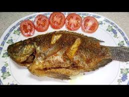 Ikan yang kurang segar akan cepat hancur dan dagingnya mudah terurai. Cara Menggoreng Ikan Agar Gurih Dan Renyah Youtube