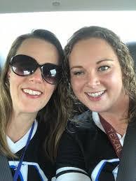 Robyn Clifton's Instagram, Twitter & Facebook