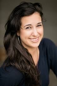 Amanda Comstock's Instagram, Twitter & Facebook