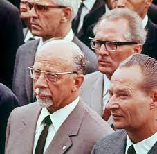 Walter Ulbricht: Wie der „rote König“ der DDR sich beschenken ließ