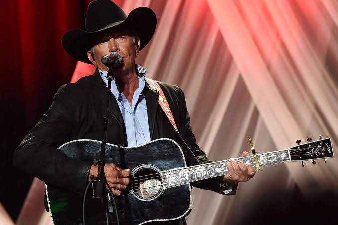 Biography of Country Music Legend George Strait