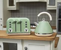 Morphy Richards Sage Green Kettle 4 Slice Toaster New Retro Accents With Images Retro Kitchen Appliances Vintage Kitchen Appliances Retro Kitchen