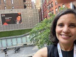 Christina Hendry's Instagram, Twitter & Facebook