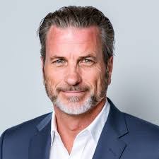 Hugh Dodson's Instagram, Twitter & Facebook