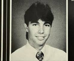 Alumni Spotlight 🤩 DHL Express announced a change in leadership earlier  this year, appointing Mike Parra, class of 1986, CEO for DHL Express Europe  🦁👏🏼 “Mike has achieved many accomplishments in the