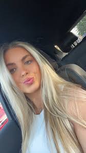 another car selfie sorry