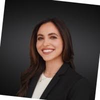 Courtney Leighton's Instagram, Twitter & Facebook