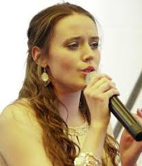 □ Wissenstransfer □ Verantwortung □ Partnerschaft □ Kooperation □ Innovation