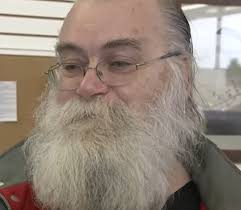 Man bought a cheap thrift store couch with an ottoman that was hard &  uncomfortable, only to discover the shocking reason why when he opened up  the cushion 😲 video in the