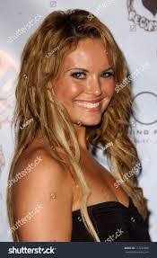 Laura Shields's Instagram, Twitter & Facebook