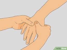 Einen Gebrochenen Daumen Diagnostizieren Wikihow