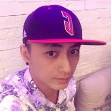 Stream User 273101638