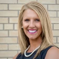 Marci Holley's Instagram, Twitter & Facebook