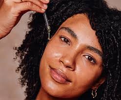 Lucy Melton's Instagram, Twitter & Facebook