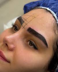 غمِ دیروز و فردا را همی خوردن خطا است آن یکی بگذشته و آن دیگری پنهان زِ ما  است لحظه را دریاب که این غوغا دو روزی بر فنا است شاد باش