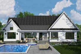 House Plan 098 00310 Modern Farmhouse Plan 2 148 Square Feet 3 Bedrooms 2 5 Bathrooms Modern Farmhouse Plans Rancher House Plans Affordable House Plans