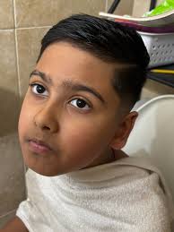 Hi everyone!☀️ My name is Alexa, I am a 23 year old hairstylist inside  Amanda Lynn & Co Hair & Makeup Artistry 🌸 I provide: -Haircuts -Color  -Hair Treatments -Blowouts/Styling 🌟 I