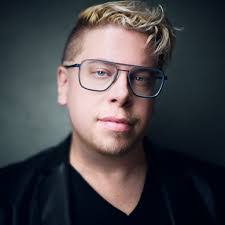 Aaron Bunnell's Instagram, Twitter & Facebook