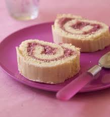 Buche De Noel Aux Framboises Et Chocolat Blanc Recette Buche De Noel Framboise Buche De Noel Recettes De Cuisine