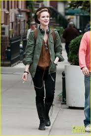 Pin By Camille Ellison On My Style Icons Evan Rachel Wood Tomboy Fashion Androgynous Fashion