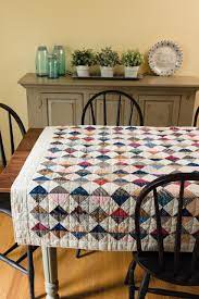 Preserving History Patchwork Patterns Inspired By Antique Quilts Julie Hendricksen 0744527113828 Amazon Com Books Quilts Antique Quilts Table Quilts