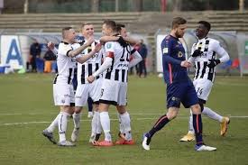 Mów za siebie.nowy stadion powinien być nadal przy al.piłsudskiego.nie jesteśmy warmią,żeby grać przy ul.sybiraków.na warmii niech powstaną,ale. Stomil Olsztyn Artykuly Dziennik Polski