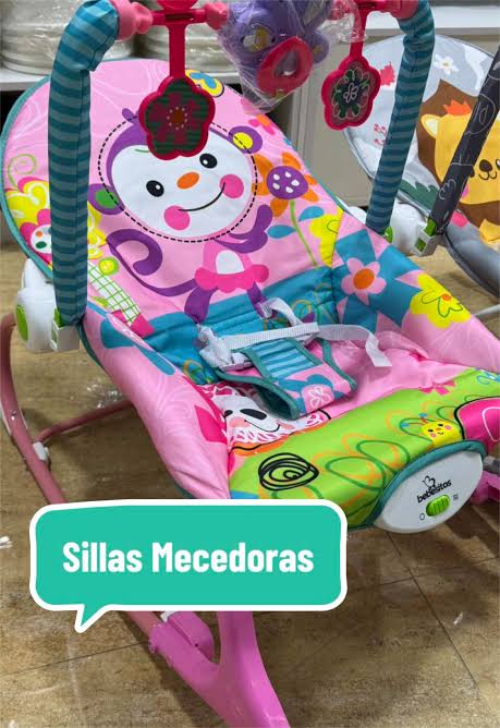 Silla mecedora con vibración y barra de juegos para bebé | TikTok