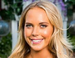 Cassandra Atwood's Instagram, Twitter & Facebook