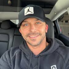 Does anyone know what's the difference between Pull-back and pick-up?