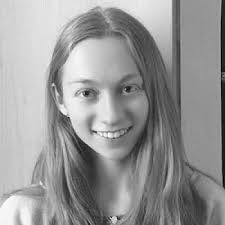 Alyson Dennis's Instagram, Twitter & Facebook