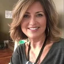 Hey old man, I'm Delonda Reeves Don't make me come hunt you down 😌🔥 Where  you from again? Relax, I'm just checking our distance 😉 Don't you dare  leave — answer me