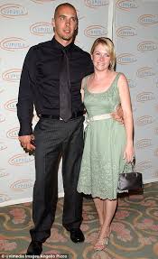 Stylebump Melissa Joan Hart Pregnant With Third Child