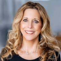 Nancy Nipper's Instagram, Twitter & Facebook