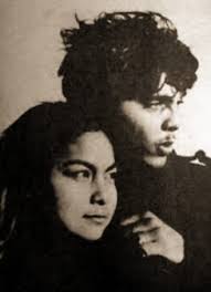 Do you still remember Sajid Khan? An Indian Actor who has done several  films here and paired with different actresses at that time of the 70s era.  Superstar Nora Aunor is also