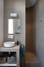 È sempre più frequente possedere spazi piccoli che ospitano i bagni piccoli, questo però non significa limitarsi nella progettazione bagno, nel comfort o nella funzionalità. Bagni Piccolissimi 12 Idee Salvaspazio