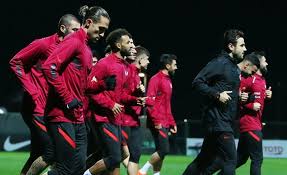 İsviçre takımı hücumda kanat değiştirme ve çoğalmalar en önemli planları olarak gözüküyor. A Milli Futbol Takimi Isvicre Ye Hazirlaniyor