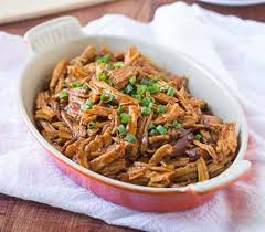 (vous pouvez préparer le ragoût à. Le Porc Effiloche Sauce Au Miel A La Mijoteuse Facile Et Delicieux De Chef Cuisto Et Ses Recettes De Cuisine Similaires Recettesmania