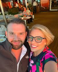 Anne Steele (@theannesteele) • Instagram photos and videos