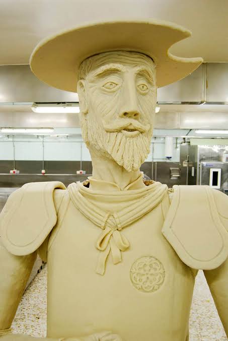 Las fotos de la elaboración del Quijote de mazapán más grande del mundo - ENCLM